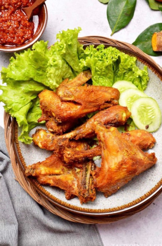 Ayam (+Sambal)